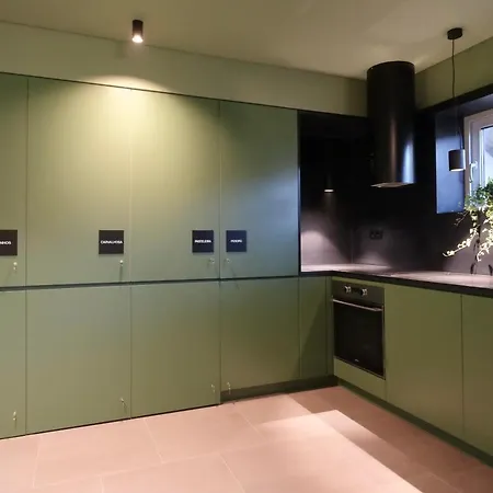 Oporto Coliving Circunvalacao 13250 Vendégház 3*