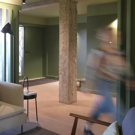 Oporto Coliving Circunvalacao 13250 3*