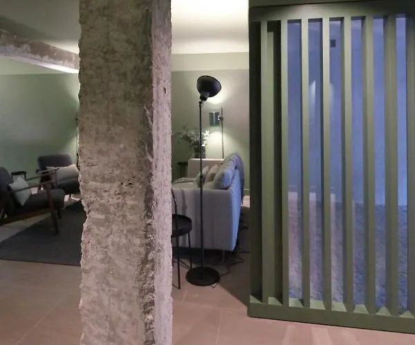 Oporto Coliving Circunvalacao 13250 3*